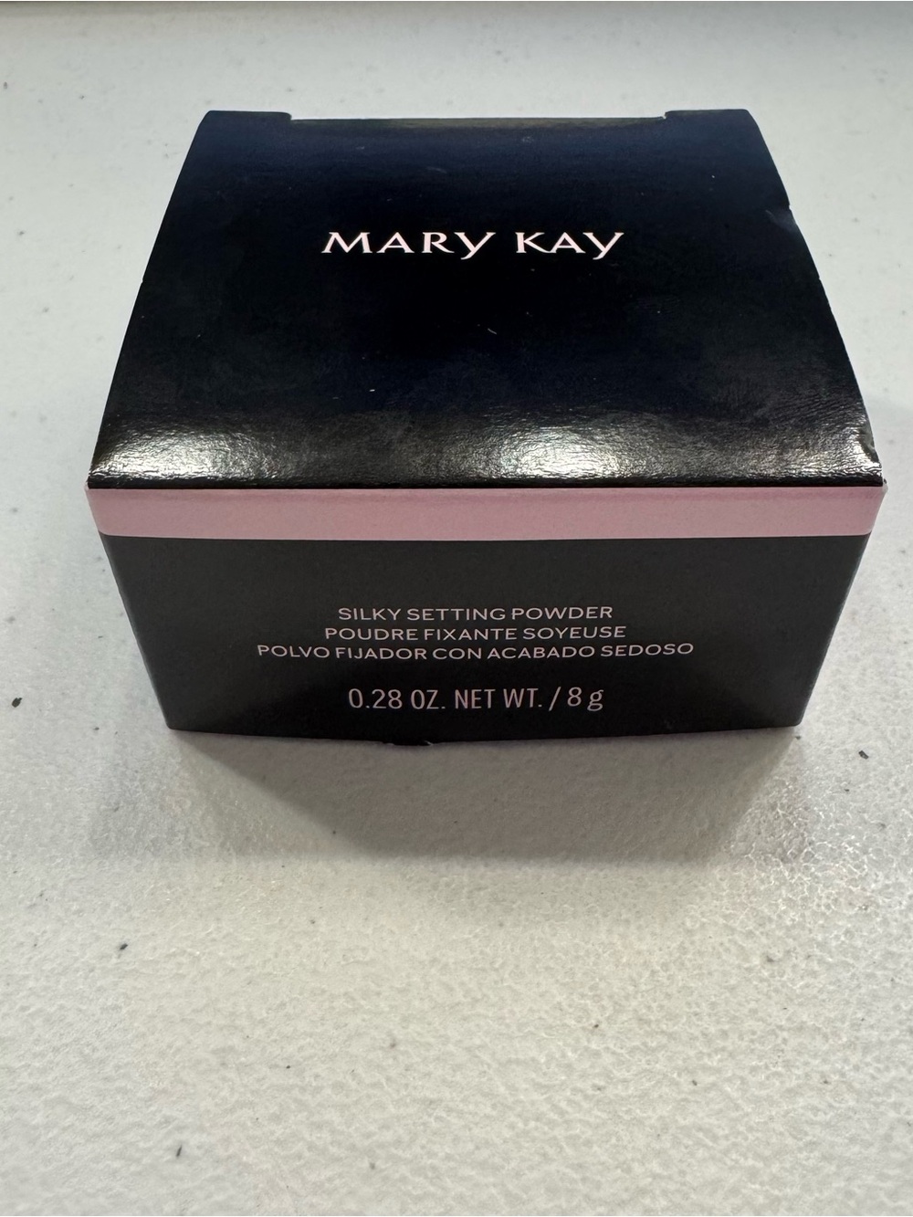 Mary Kay Light Medium Ivory Silky Setting Powder